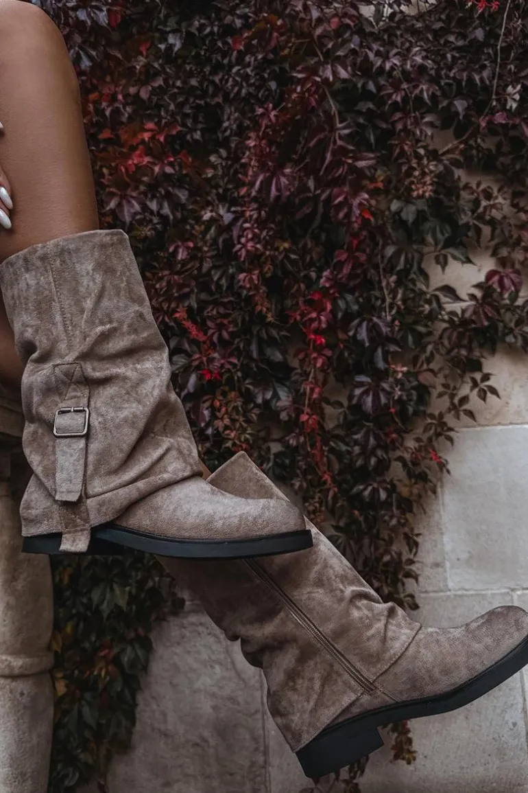 Kozaki Damskie Z Wywiniętą Cholewką Do Połowy Łydki Z Klamrą Khaki Minelle