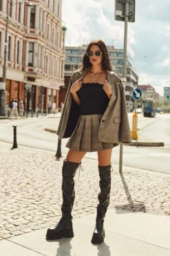 Kozaki Damskie Za Kolano Na Masywnej Platformie Czarne Erisna