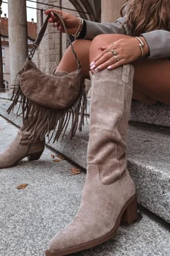 Kozaki Kowbojki Damskie Na Obcasie Z Eko Zamszu Beżowe Esmira