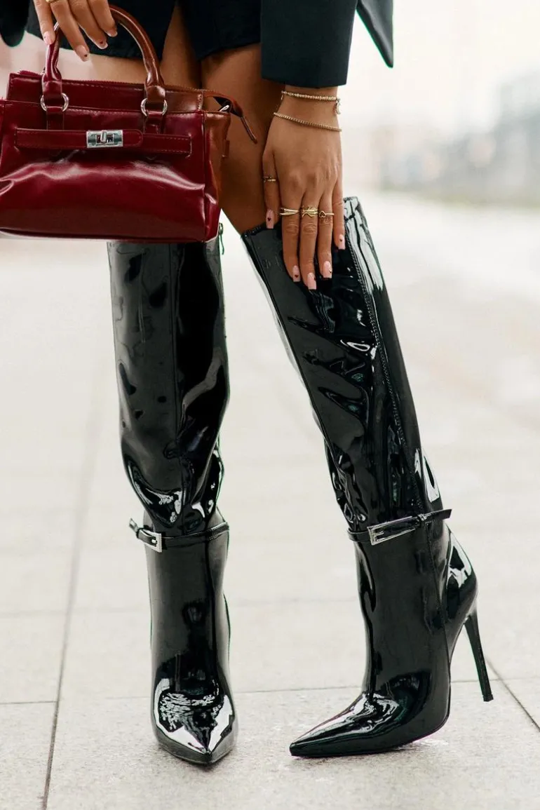 Kozaki Lakierowane Ocieplane Na Szpilce Z Klamrą Czarne Tameliae