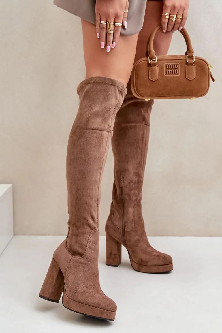 Kozaki Na Słupku I Platformie Z Cholewką Za Kolano Eko Zamszowe Ciemnobeżowe Zistaria