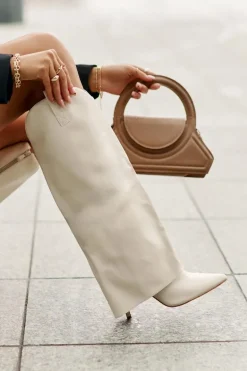 Kozaki Na Szpilce Z Wywiniętą Cholewką Jasnobeżowe Bellinna