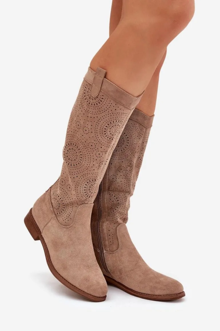 Kozaki Z Ażurową Cholewką Na Płaskim Obcasie S.Barski HY51-860 Beżowe