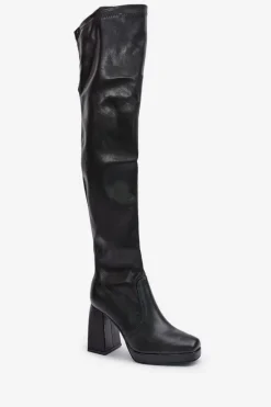 Kozaki Z Cholewką Za Kolano Na Słupku Czarne Liatheia