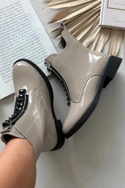 Lakierowane Botki Damskie Z Naturalnej Skóry D&A MR52-108 Beżowe