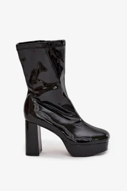 Lakierowane Botki Damskie Na Platformie I Słupkowym Obcasie Czarne Calvessa