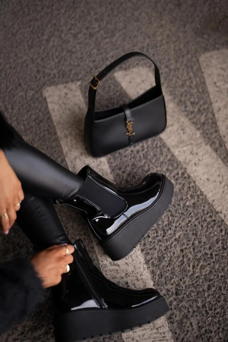 Lakierowane Botki Damskie Na Platformie I Koturnie Ocieplane Czarne Wloedia