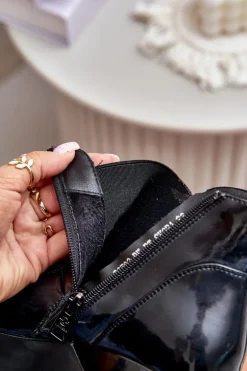 Lakierowane Botki Na Koturnie Ocieplane Vinceza 66703 Czarne