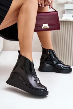 Lakierowane Botki Na Koturnie Ocieplane D&A MR880-136 Czarne