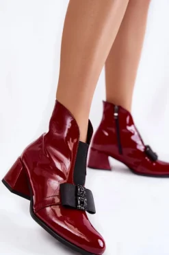 Lakierowane Botki Na Obcasie Z Ozdobną Kokardą Bordowe Hallie