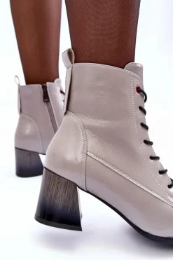 Lakierowane Botki Na Słupku Szare Basciano