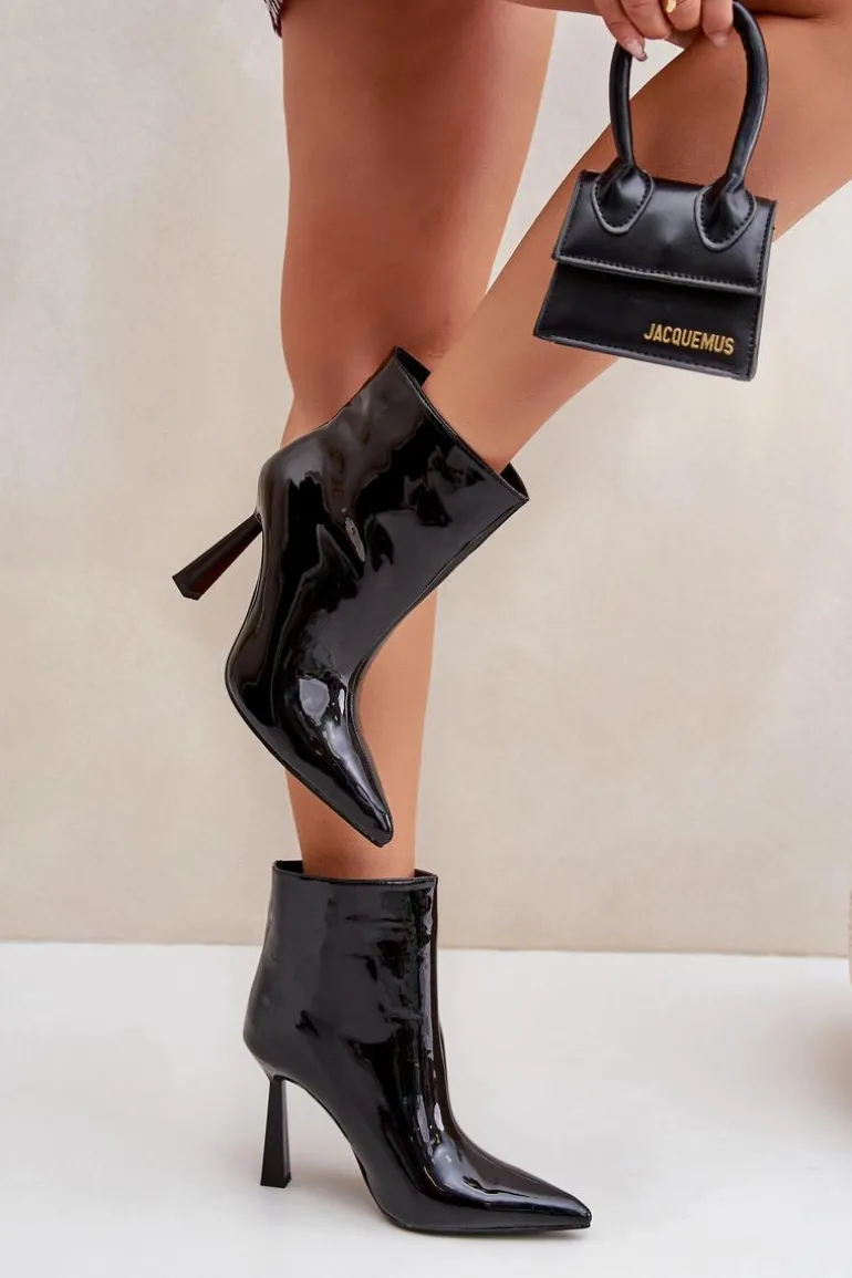 Lakierowane Botki Na Szpice Wsuwane Czarne Seliri