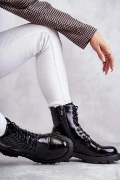 Lakierowane Botki Z Ćwiekami Czarne Palmira