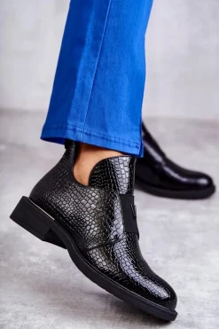 Lakierowane Botki Z Wycięciami Na Płaskim Obcasie Czarne Eunice