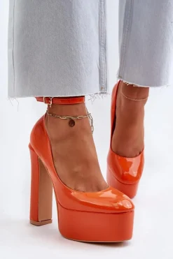 Lakierowane Czółenka Na Masywnej Platformie I Słupku Pomarańczowe Ninames