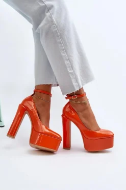 Lakierowane Czółenka Na Masywnej Platformie I Słupku Pomarańczowe Ninames