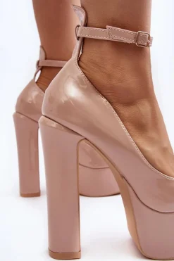 Lakierowane Czółenka Na Masywnej Platformie I Słupku Beżowe Ninames