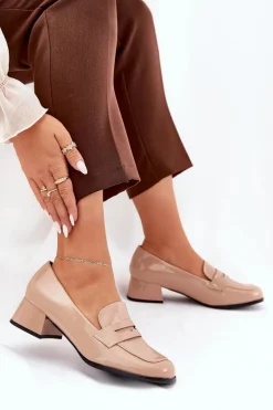 Lakierowane Czółenka Na Niskim Obcasie Nude Selenith