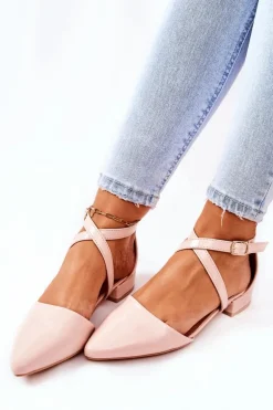 Lakierowane Czółenka Na Niskim Obcasie Beżowe Giovanna