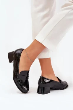 Lakierowane Czółenka Na Niskim Obcasie Czarne Selenith