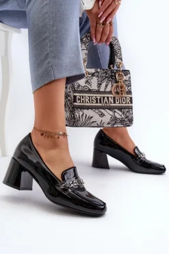 Lakierowane Czółenka Na Niskim Obcasie Z Ozdobą Czarne Makki