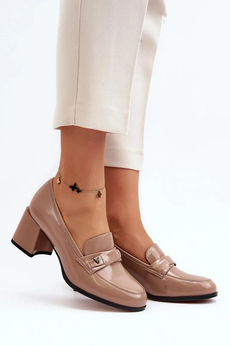 Lakierowane Czółenka Na Obcasie Beżowe Felicijana