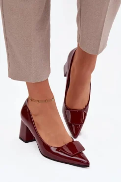 Lakierowane Czółenka Na Słupku Z Ozdobą Bordowe Isoline