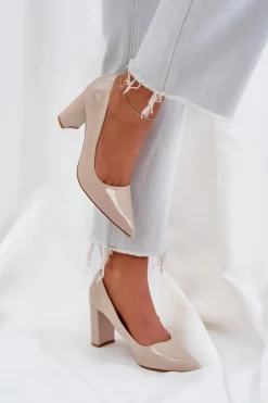 Lakierowane Czółenka Na Słupkowym Obcasie Beżowe Kilanne