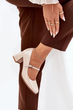 Lakierowane Czółenka Na Słupku Z Paskiem I Sprzączką Beżowe Tammirea