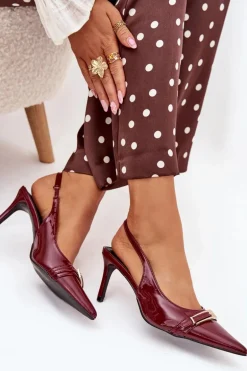 Lakierowane Czółenka Na Szpilce Ze Złotą Klamrą Bordowe Vivae