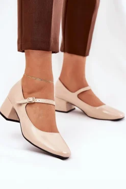 Lakierowane Czółenka Z Paskiem I Sprzączką Beżowe Savilae