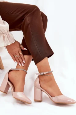 Lakierowane Czółenka Ze Szpiczastymi Noskami Na Słupku Beżowe Nossabel