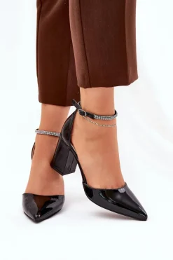 Lakierowane Czółenka Ze Szpiczastymi Noskami Na Słupku Czarne Nossabel