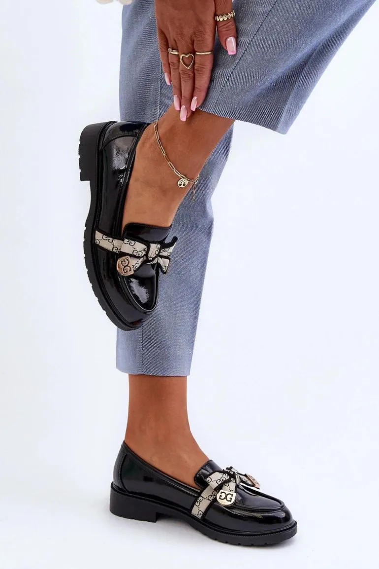 Lakierowane Damskie Półbuty Mokasyny S.Barski HY330A Czarne