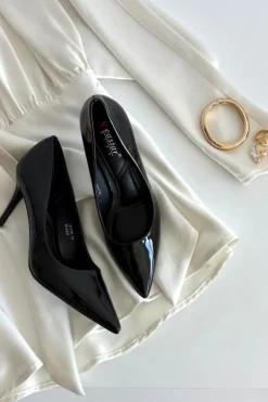 Lakierowane Eko Skórzane Szpilki Damskie Ze Szpiczastymi Noskami Czarne Jadira