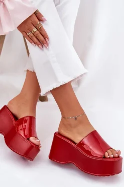 Lakierowane Klapki Damskie Na Platformie I Koturnie Czerwone Nellevia