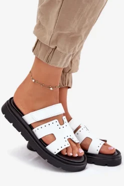 Lakierowane Klapki Damskie Z Naturalnej Skóry Na Platformie Zazoo 40440 Białe