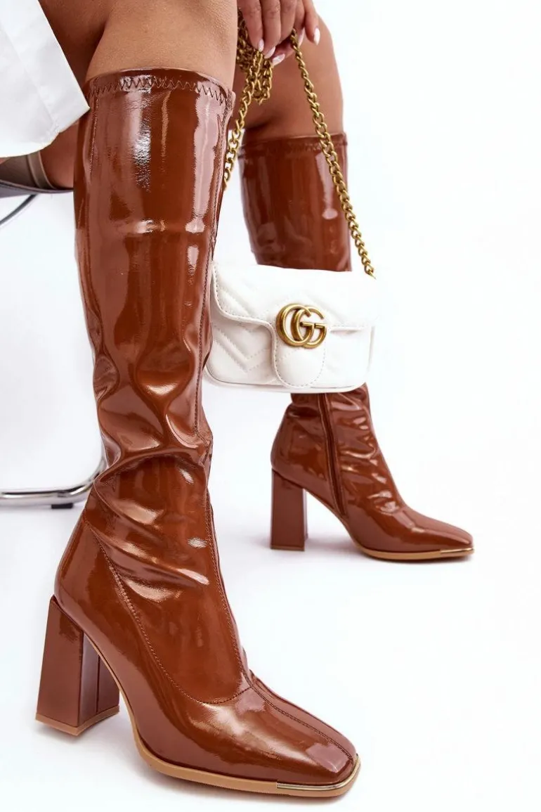 Lakierowane Kozaki Na Słupku Przed Kolano Brązowe Mlokva