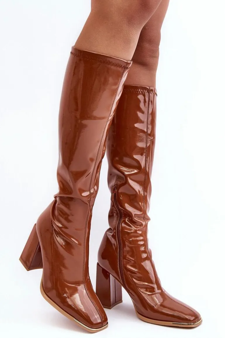 Lakierowane Kozaki Na Słupku Przed Kolano Brązowe Mlokva