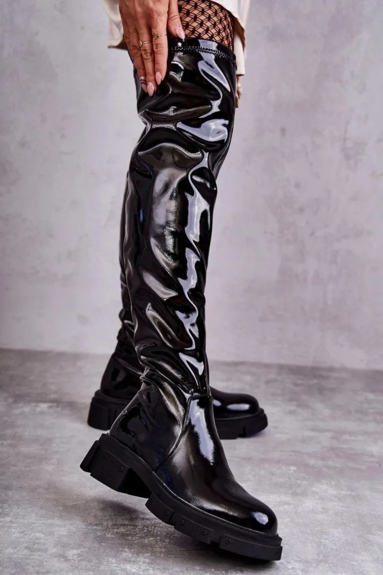 Lakierowane Kozaki Za Kolano Na Płaskim Obcasie GOE KK2N4023 Czarne