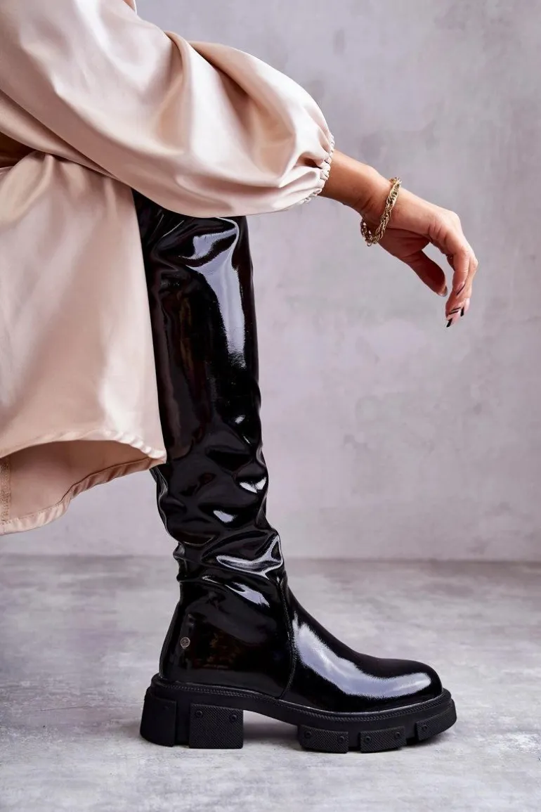 Lakierowane Kozaki Za Kolano Na Płaskim Obcasie GOE KK2N4023 Czarne