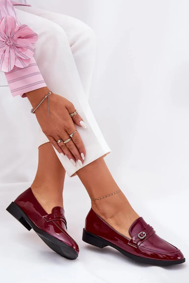 Lakierowane Mokasyny Damskie Z Ozdobną Sprzączką Bordowe Mollan