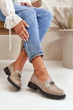 Lakierowane Mokasyny Damskie Ze Skóry Naturalnej Khaki Vinceza 58409