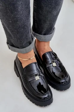 Lakierowane Mokasyny Damskie Z Przypinką Miś Czarne Wulinea