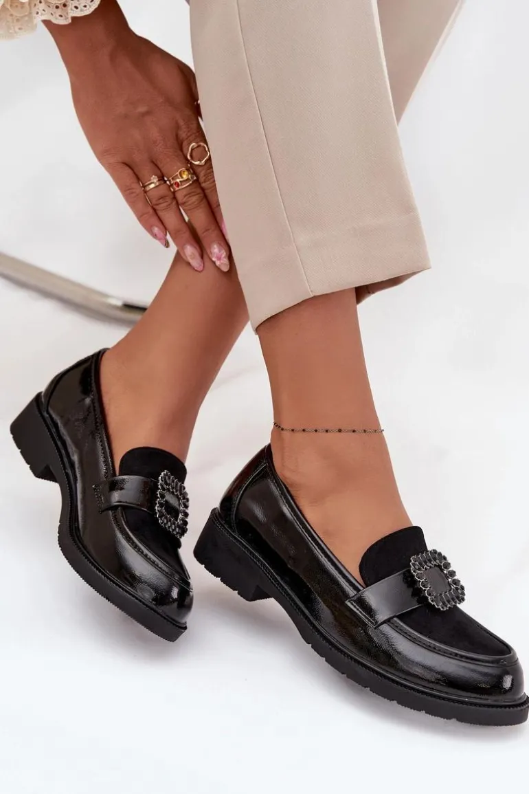 Lakierowane Mokasyny Damskie Z Ozdobną Klamrą S.Barski HY52-546 Czarne