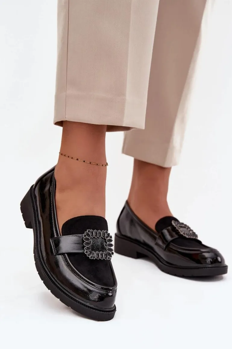 Lakierowane Mokasyny Damskie Z Ozdobną Klamrą S.Barski HY52-546 Czarne