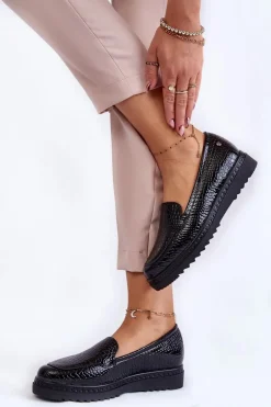 Lakierowane Mokasyny Krokodyli Wzór Na Platformie Czarne Diane