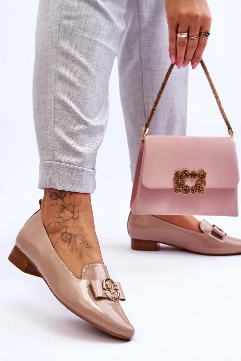 Lakierowane Mokasyny Na Niskim Obcasie Beżowe Asselia