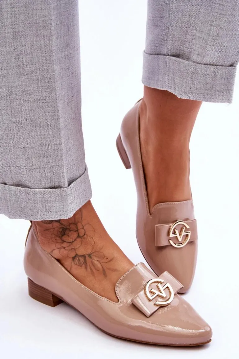 Lakierowane Mokasyny Na Niskim Obcasie Beżowe Asselia