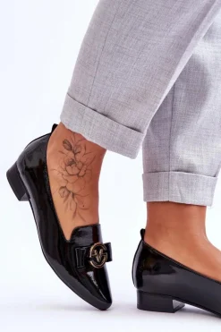 Lakierowane Mokasyny Na Niskim Obcasie Czarne Asselia